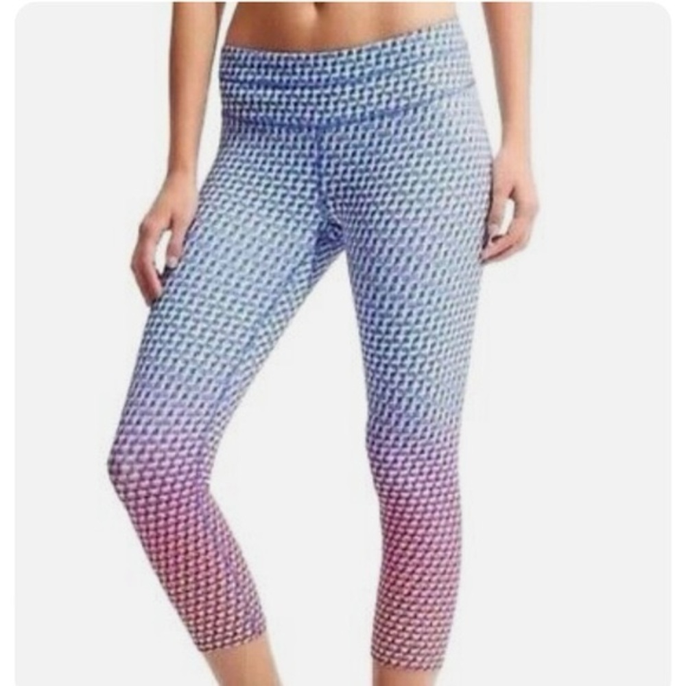 Athleta Multicolor Geometric Leggings. Perfect for the gym, yoga and walking.
